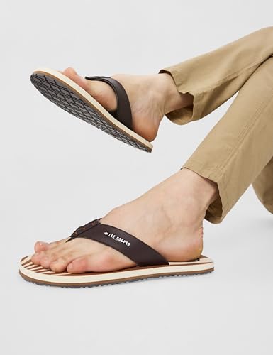 Image of Men's logo print flip-flop slippers
