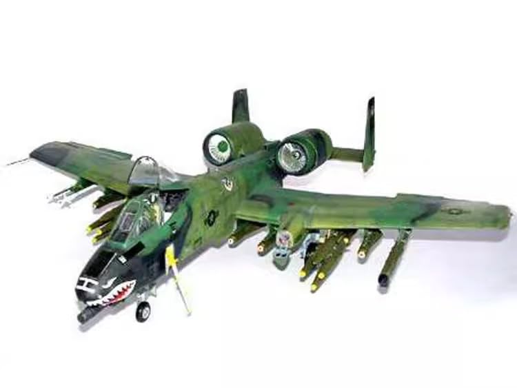 TOUCAN RC HOBBY 1/32 A-10A Thunderbolt Attack Airplane Fighter Statisches Flugzeug
