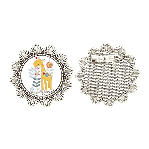 Broche de jirafa amarilla mediana con flores de color plata para ropa