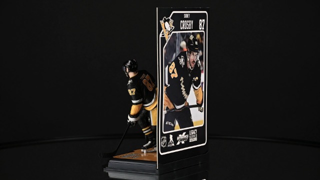 Amazon.com: McFarlane Toys - Sidney Crosby (Pittsburgh Penguins