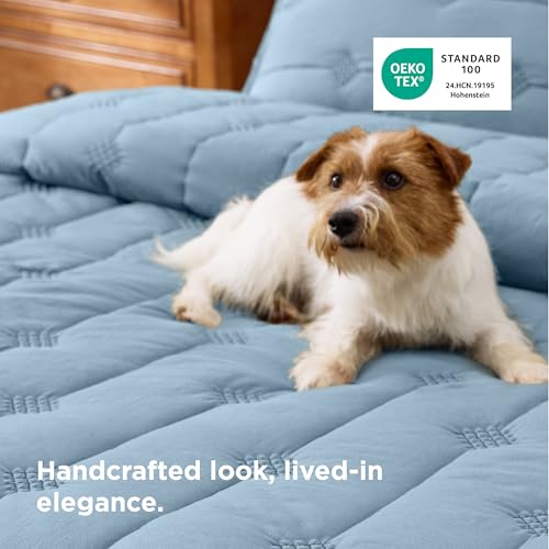 Image of Bedsure King Size Quilt - Prewashed Extra Soft Cotton-Like Polyester Bedspreads King Size, Lightweight Comforter, Includes 1 Quilt 106x96 Inches with 2 Shams, Machine Washable, Dusty Blue