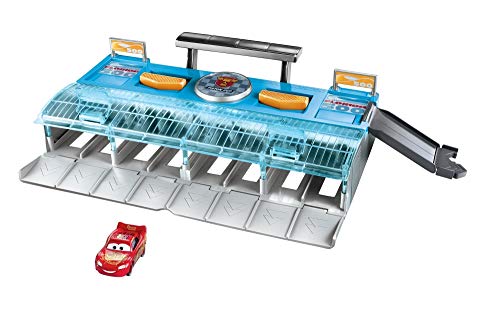 Disney Cars Megalanzadora de carreras, pista de coches (Mattel FLK 12)
