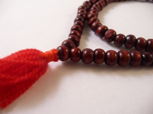 Fair Trade Redwood Rosewood Mala 108 Wooden Prayer Beads Handmade Buddhist Mallah Mantra, Orange,Red, 84 cm - Image 3