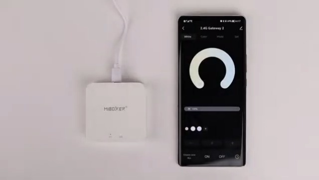 LGIDTECH WL-Box2 Gateway WiFi Bridge 2,4 GHz Pour Milight - Contrôle App Smartphone & Compatible Alexa Google Home