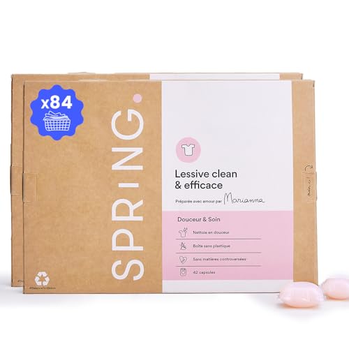 SPRiNG - Lessive Fleur Poudrée - x84 Capsules - Fraîcheur Longue Durée - Nettoyage Efficace - Parfum Agréable - Formule Clean - Éco-responsable