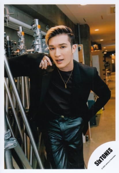 SixTONES ジェシー 公式写真 中面カット1枚公開／ CanCam1月号特別版表紙＆中面にご登場いただいて