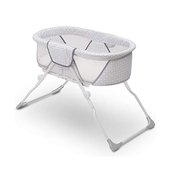 Delta Children EZ Fold Ultra Compact Travel Bassinet - Image 4