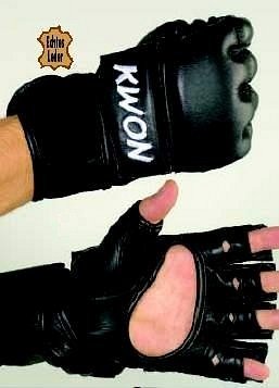KWON Sandsackhandschuh Ultimate Glove – Größe L, Open-Finger, Echtes Leder, 2 Cm Polsterung, Klettverschluss, Für Box- Und Schlagtraining KWON Sandsackhandschuh Ultimate Glove – Größe L, Open-Finger, Echtes Leder, 2 Cm Polsterung, Klettverschluss, Für Box- Und Schlagtraining
