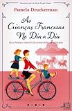 No livro|As Crianças Francesas Não Fazem Birra| que alcançou grande êxito a nível mundial Pamela Druckerman apoiou-se na sua vivência pessoal para desvendar os segredos dos parisienses na educação dos seus filhos abrindo a janela para uma sociedade onde as crianças dormem bem comem bem e em geral portam-se bem.|No seu novo livro |As Crianças Francesas no Dia a Dia| a autora compilou toda a sabedoria da educação francesa em 100 dicas preciosas apresentadas de forma simples e concisa que mostram de que forma os pais franceses agem perante as situações comuns do dia a dia:|Como ensinar o seu filho a ter paciência? Como fazer com que ele coma verduras e legumes? Como encorajar o seu bebé a dormir a noite toda? É possível ter um filho e ainda assim ter vida social e momentos românticos a dois? e muito mais.|Dividido em 10 temas principais incluindo comer dormir ou os segredos da maternidade este livro revela as lições intemporais desenvolvidas pelos pais e educadores franceses apresentando ainda uma breve discussão sobre as mesmas. No final encontrará menus completos com as receitas preferidas das creches parisienses.|Espirituoso conciso e repleto de bom senso este livro oferece uma mistura de dicas e princípios orientadores intemporais para ajudar cada pai a encontrar as soluções ideais para a sua família.|Pamela Druckerman é uma jornalista americana autora do êxito de vendas As Crianças Francesas Não Fazem Birra livro bestseller do Sunday Times (no Reino Unido) e do New York Times (EUA) e que entrou na lista de livros mais vendidos na Alemanha no Brasil e na Rússia tendo sido traduzido para 21 línguas.|Entre 1997 e 2002 trabalhou para o Wall Street Journal. Escreveu também para o Washington Post Guardian Financial Times New York Magazine Marie Claire Vanity Fair France entre outros e participou em diversos programas de rádio e televisão entre os quais Good Morning America The Today Show BBC CBC e Oprah.com.|É licenciada em Filosofia e possui um Mestrado em Assuntos Internacionais. Participa regularmente em conferências na Europa e nos Estados Unidos.|Vive atualmente em Paris.