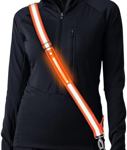 Simket Lauflicht Joggen mit Reflektoren Gürtel, LED Lauflampe USB Aufladbar Verstellbar Nacht Sicherheitslicht Laufgürtel für Joggen Laufen Running Fahrradfahren Hundewandern Outdo