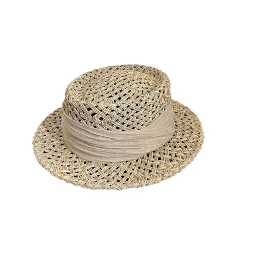 Chapeau de paille grand bord pour femmes : restez au frais durant vos voyages à la plage