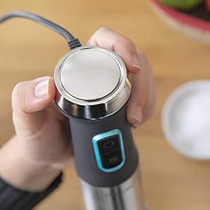 Cecotec Batidora de mano Power TitanBlack 1200 XL. 1200 W, Tecnología CrossBlades con cuchillas de 4 hojas, Pie XL, Campana antisalpicaduras, Selector de velocidad, Incluye vaso 800ml