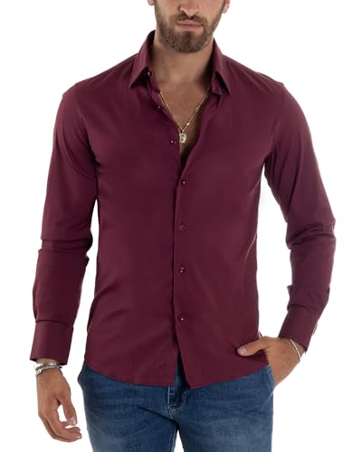VESTIBILITÀ: Taglio slim fit moderno che segue le linee del corpo, disponibile in taglia standard per uomo