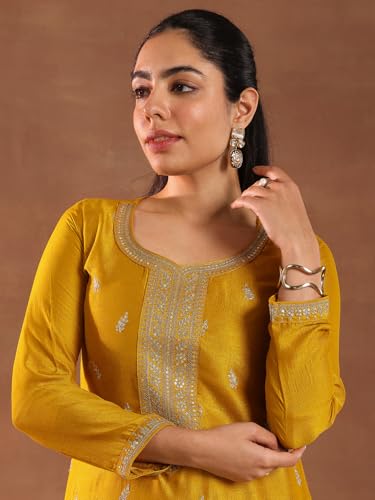 Image of Libas Embroidered Silk Blend Straight Kurta With Trouser and Dupatta