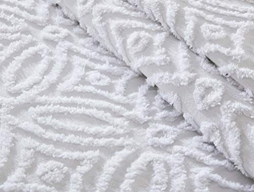 Image of Beatrice Home Fashions Wedding Ring Chenille Bedspread, Full, White