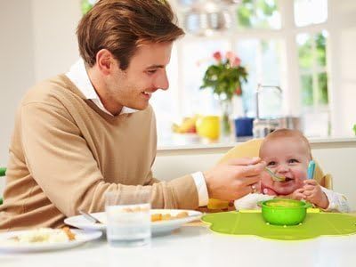 Placemat and a FREE gift spoon, the best silicone placemat for clean, mess-free and happy dining. It works on most table surfaces and in- or outdoors (Green)