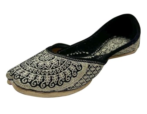Women Flat Velvet Khussa Shoes Punjabi Jutti Traditional Mojari Loafers Pumps