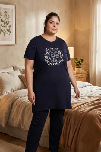 Image of In Love Women's Plus Size Printed Cotton Long-Line T-Shirt with Pocket