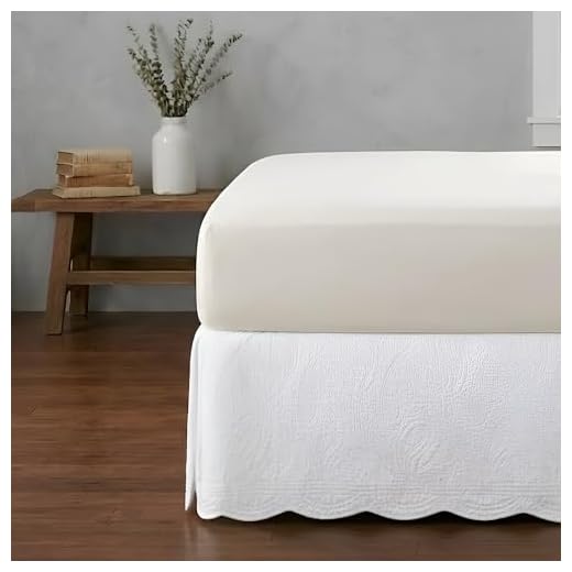 Greenland Home Paisley Quilted Bed Skirt, Full, White