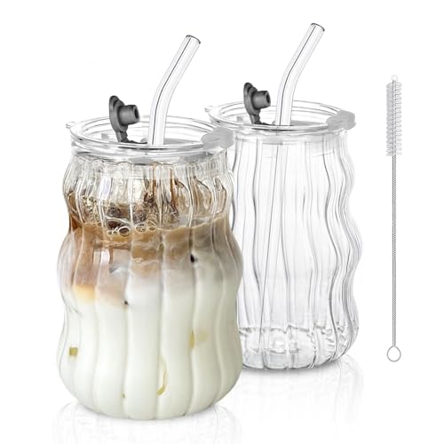 KEMORELA Glass Coffee Mugs, 530ML Ribbed Glass Cups with Lids and Straws – Unique Glasses for Iced Coffee, Ideal Wavy Cups with Straws, Bubble Aesthetic, Clear Ribbed Glasses (2)