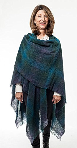 Kerry Woollen Mills Celtic Ruana Long Shawl Irish Wool Lambswool Blackberry Green2