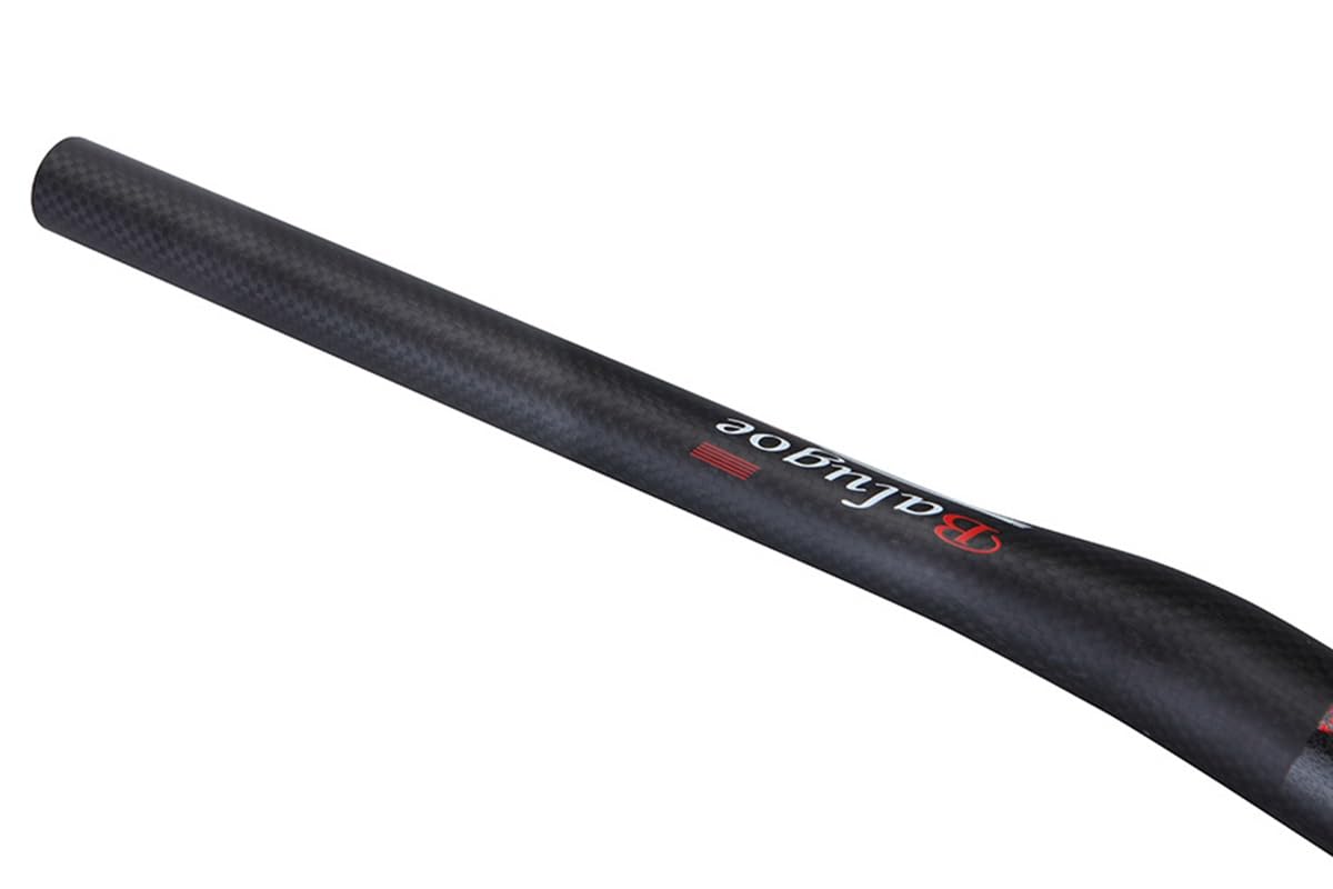 FukkeR 31.8 Riser De VTT Guidon Cintre De Vélo De Route DH en Carbone Barres De Bicyclette Rise 15mm De 600/620/640/660/680/700/720/740/760mm BMX XC AM FR (Color : Black, Size : 700mm)