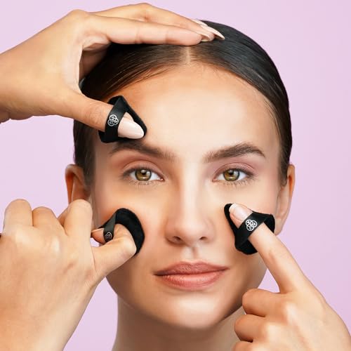 Image of PAC Pizza Puff Black Mini | 99% Soft Natural Cotton | Ideal for Under Eyes & Precise Application