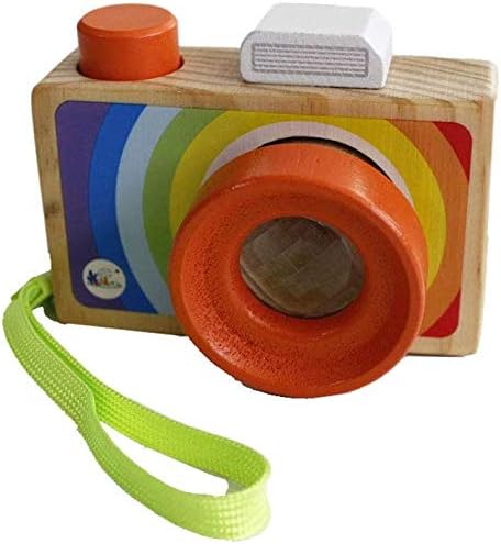 GoodPlay Cartoon Mini Wooden Camera Toy with Multi-Prism Kaleidoscope Pictures Lens Portable Camera for Children Toddlers (Carrying in The Hand)