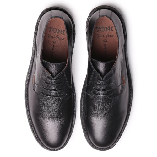 JEFF-PO. This men's lace-up shoe is made of leather in a solid color. The sole is non-slip rubber and has a total height of 3 cm. The inner insole is lined with breathable fabric and padded for extra comfort.3