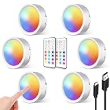✅【Luz LED Armario Magnetica, Fácil de Instalar】Nuestra foco led colores interior integra potentes imanes en la parte trasera. Esto permite que luz led armario rgb encaje de forma segura en la barra de montaje, así como en una superficie metálica magnética. Este luces led vitrina con mando se puede utilizar no solo como luz de ambiente y luz de decoración de paredes, sino también como luz de estanteria, luz armario tactil o luz de noche pulsador para iluminar cada rincón oscuro de su casa.