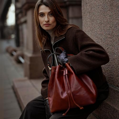 Image of Time Resistance Leather Bucket Bag - Full-Grain Leather Handbag for Women - Italian Handmade Shoulder Bag