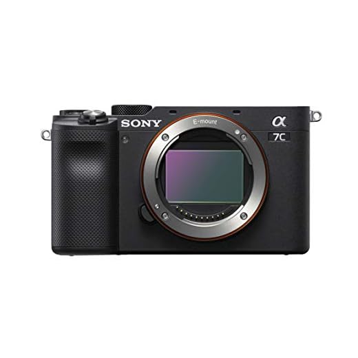 Sony Alpha 7 C - Fotocamera Digitale Mirrorless Full-frame, compatta e leggera, Real-time Autofocus, 24.2 MP, Stabilizzatore integrato a 5 assi, lunga durata della batteria (Nero)