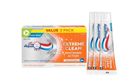 Extreme - Clean Whitening Action Fluoride Toothpaste, Mint Blast, 5.6 oz. (Pack of 3)