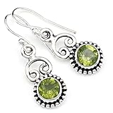peridotite stone Der außergewöhnliche Schmuck von mantraroma wird in Indien hergestellt. Unser Echt-Schmuck mag zwar preis-günstig sein, trotzdem achten wir bei der Verarbeitung auf einen hohe Qualität. BITTE BEACHTEN SIE: Bei den verwendeten (Halb-) Edelsteinen handelt es sich um einzigartige Naturprodukte. Das heißt es kann zu leichten Abweichungen in Farbe oder Größe kommen.