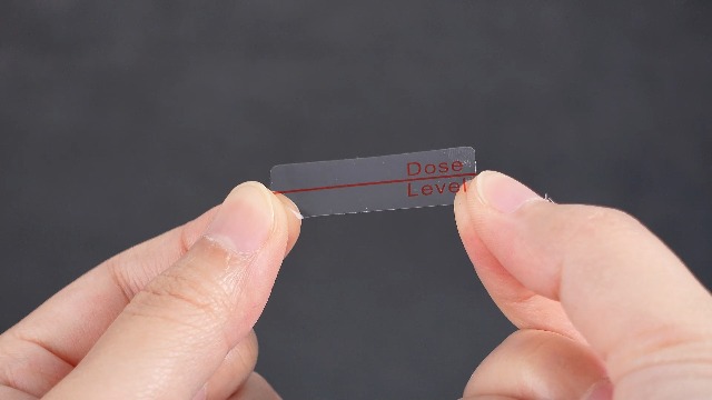 Image of Glenmal 3 Roll Syringe Line Stickers 1.5 inch x 0.5 inch Dosage Marking Clear Label Bright Red Dose Level Pharmacy Labels for Veterinary Medical Pharmacy Medication Healthcare Medicine, 500 Pcs Per Roll