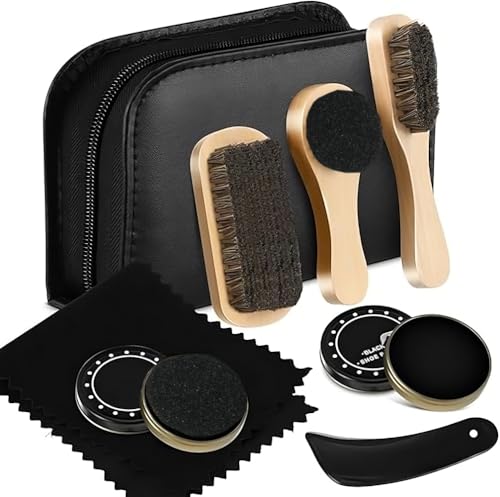 Kit de engraxar sapatos 7 peças com estojo. Compacto, leve e funcional. Completo com escovas, pomada, flanela, espalhador e calçadeira. Ideal para viagens e cuidados diários.