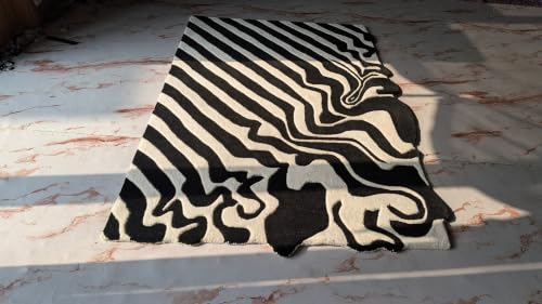 Image of Irregular Shape Hand Tufted Area Rug, Handmade Wool Rug with Modern Botanical Floral Leaf Design, Decorative Carpet for Living Room & Bedroom Size 3x5 feet (90x150cm), Color - Black /White