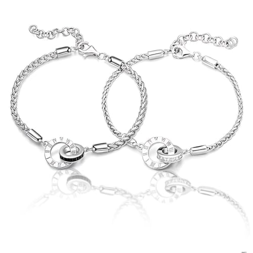 Il set comprende due braccialetti armoniosamente abbinati che possono essere indossati in modo versatile: sia nella vita quotidiana che in occasioni speciali, completano ogni outfit con la loro estetica intramontabile e allo stesso tempo moderna.