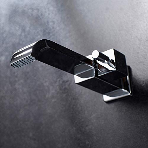 Robinet en cuivre mural pour simplifier les tâches de buanderie