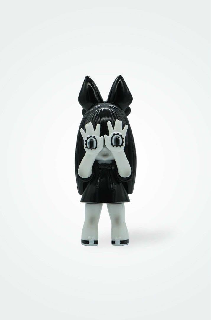 Amazon.co.jp: GRAPE BRAIN × RDUNK別注 手の目少女 にぎる