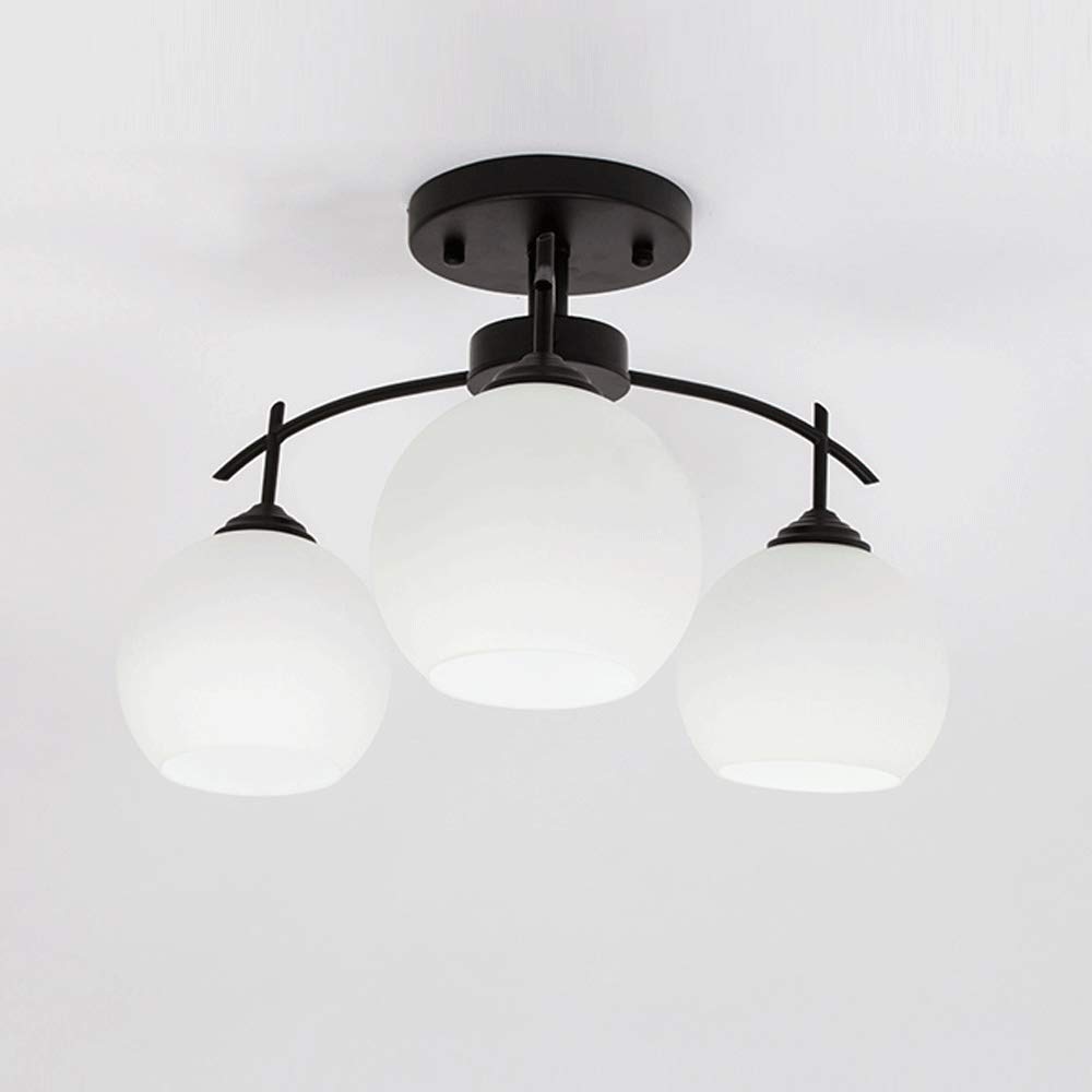 Lustre de luxe minimaliste moderne en métal noble pour intérieur raffiné