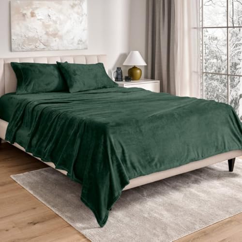 Image of Sands Luxurious 6Pc Bedding Set for Winter, 1 Double Duvet Cover,1 Double Bed bedsheet, 2 Pillow Covers, 2 Round Cushions, Ultra Soft Woollen Bedsheet Set- 90X100 inches (Green)