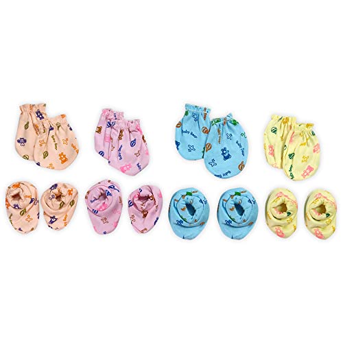 Love Baby Set of 4 Cotton Printed Mittens & Booties Set – 520 M Combo