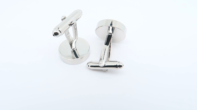 Mancuernillas redondas de nácar para hombre en caja miniatura 7
