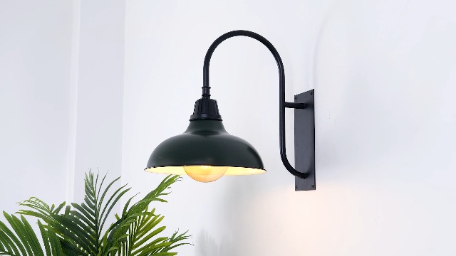 Image of JONATHAN Y Stanley 12.25 inch Black and Matte Green Metal Gooseneck Barn Sconce