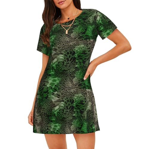 Chemise de nuit imprimé serpent vert : votre tenue cocooning de l'été