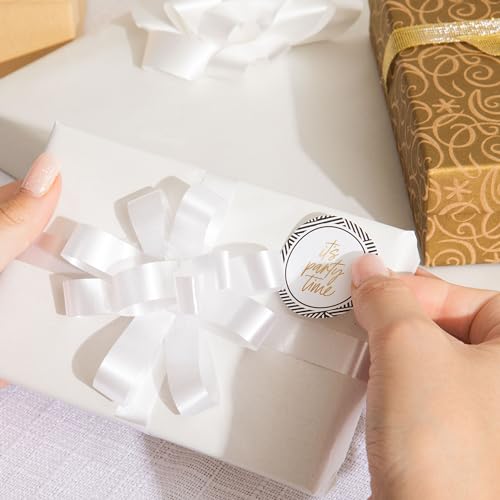 Etiquetas de regalo redondas con diseño bonito para una presentación impecable 4