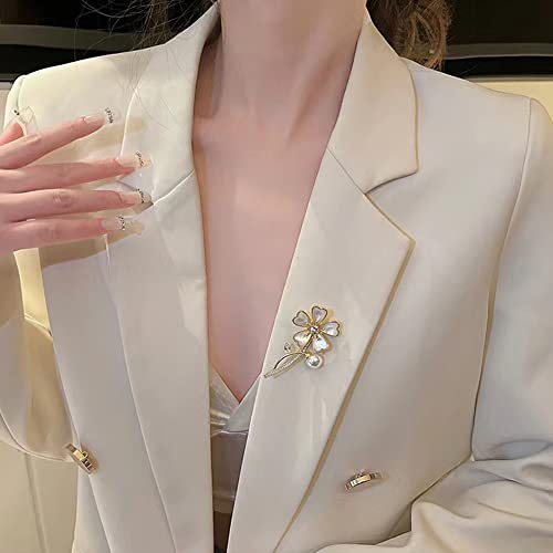 Image of Flower Brooch Pin for Women, Fashion Lady Lapel Pearl Brooch with Crystal Rhinestones