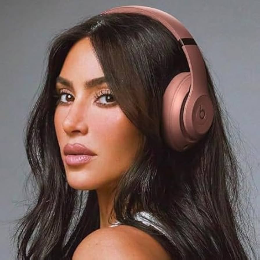 Amazon.co.jp: Beats Studio Pro x Kim Kardashian - ワイヤレス