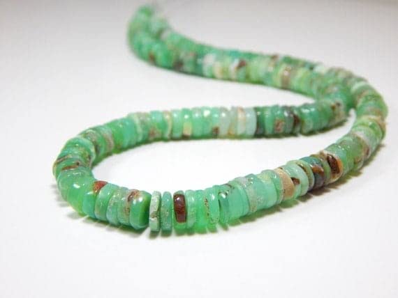 Chrysoprase Heishi perles lisses pour concevoir des bracelets de lithothérapie